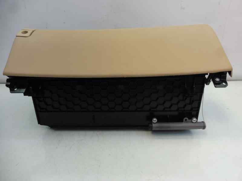 Recambio de guantera para lexus is200 (ds2/is2) 220d referencia OEM IAM 5555053050 5543353020 