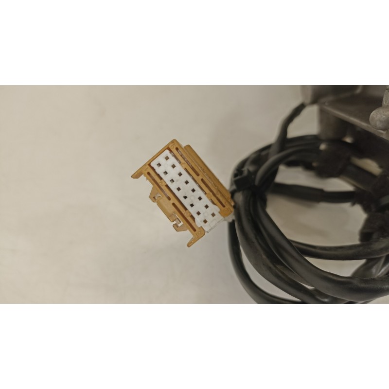 Recambio de retrovisor izquierdo para audi a4 berlina (8e) 2.0 tdi 16v (103kw) referencia OEM IAM 8E2858499  