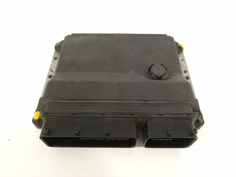 Recambio de centralita motor uce para toyota yaris (ksp9/scp9/nlp9) básico referencia OEM IAM 896610D310 MB2751002493 