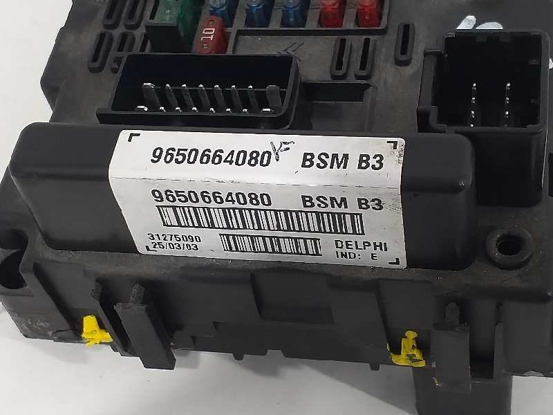 Recambio de caja reles / fusibles para peugeot 307 (s1) xt referencia OEM IAM 9650664080 BSMB3 