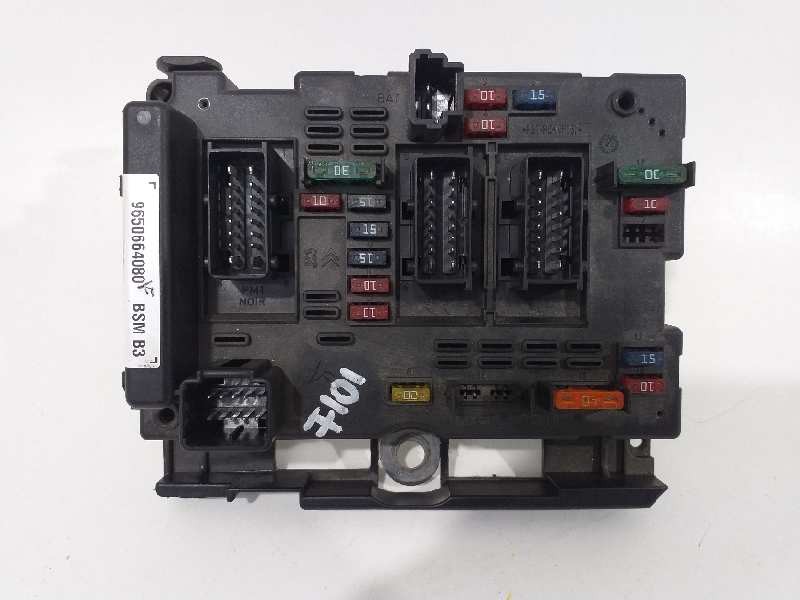 Recambio de caja reles / fusibles para peugeot 307 (s1) xt referencia OEM IAM 9650664080 BSMB3 