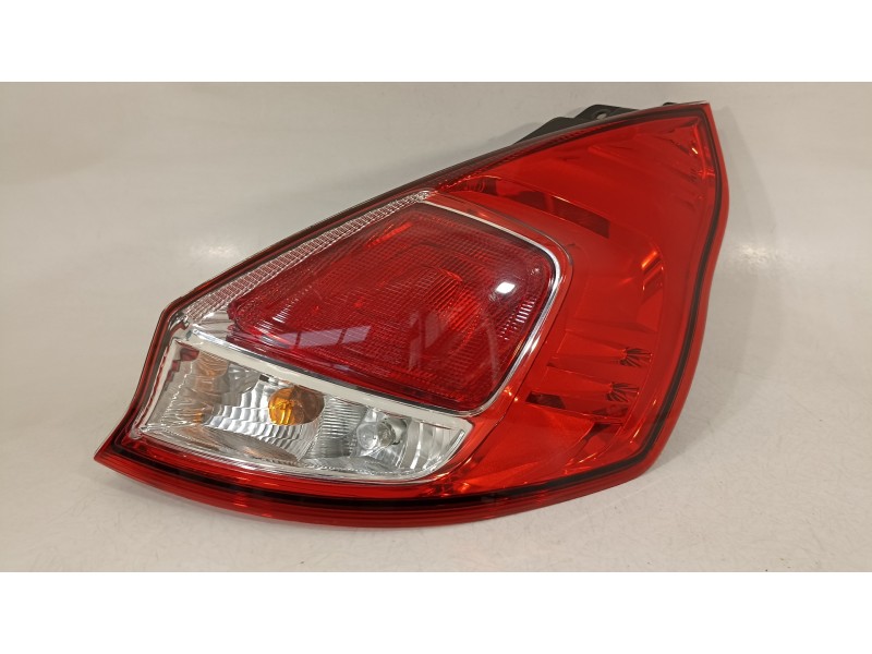 Recambio de piloto trasero derecho para ford fiesta (ccn) trend referencia OEM IAM C1BB13404A  