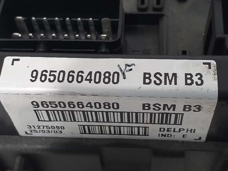 Recambio de caja reles / fusibles para peugeot 307 (s1) xt referencia OEM IAM 9650664080 BSMB3 