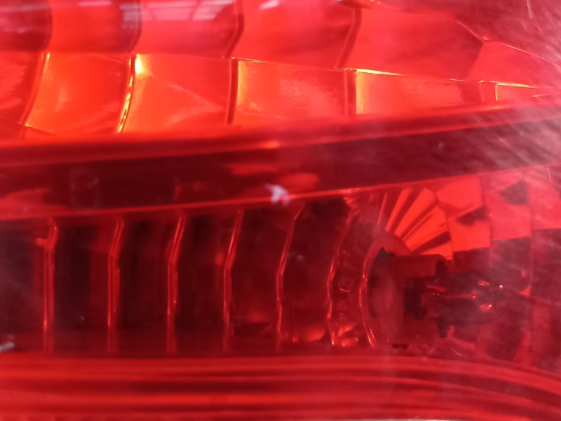 Recambio de piloto trasero izquierdo para toyota yaris (ksp9/scp9/nlp9) básico referencia OEM IAM 815610D110  