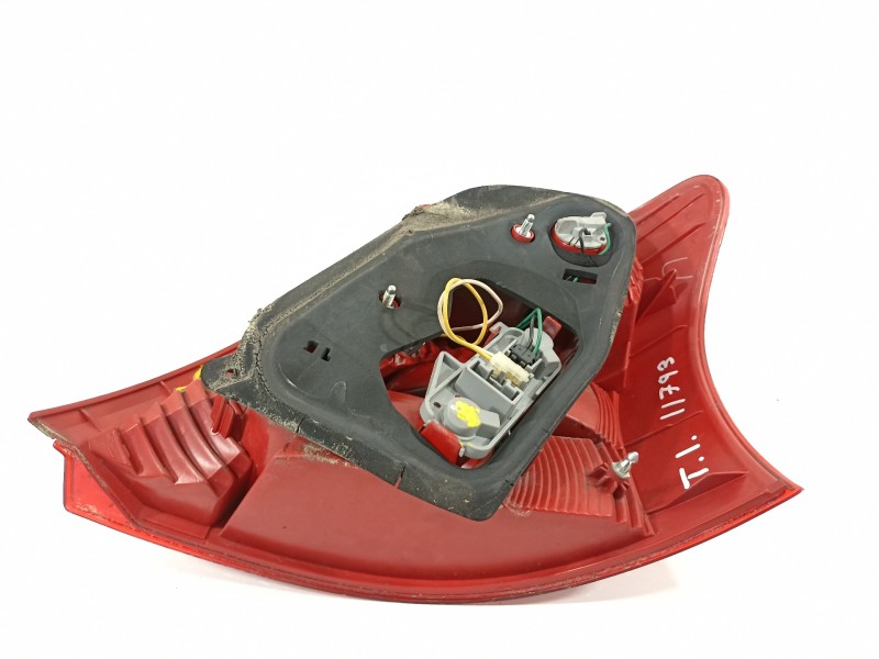 Recambio de piloto trasero izquierdo para toyota yaris (ksp9/scp9/nlp9) básico referencia OEM IAM 815610D110  