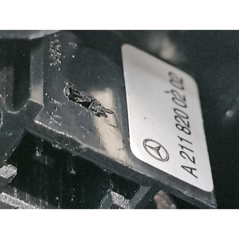 Recambio de no identificado para mercedes-benz clase a (w176) a 45 amg 4-matic (176.052) referencia OEM IAM A1767200211 A2118200