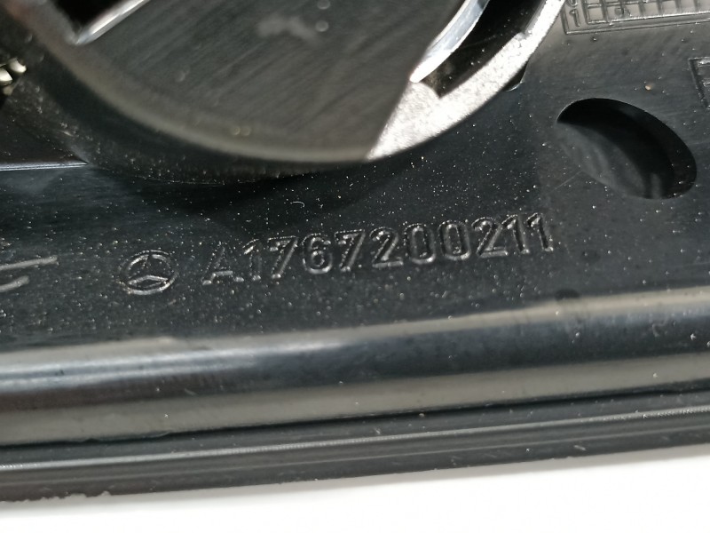 Recambio de no identificado para mercedes-benz clase a (w176) a 45 amg 4-matic (176.052) referencia OEM IAM A1767200211 A2118200