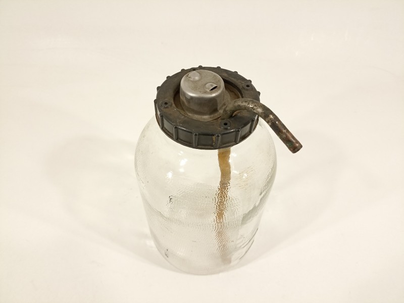 Recambio de deposito expansion para renault 12 847.explosion referencia OEM IAM   