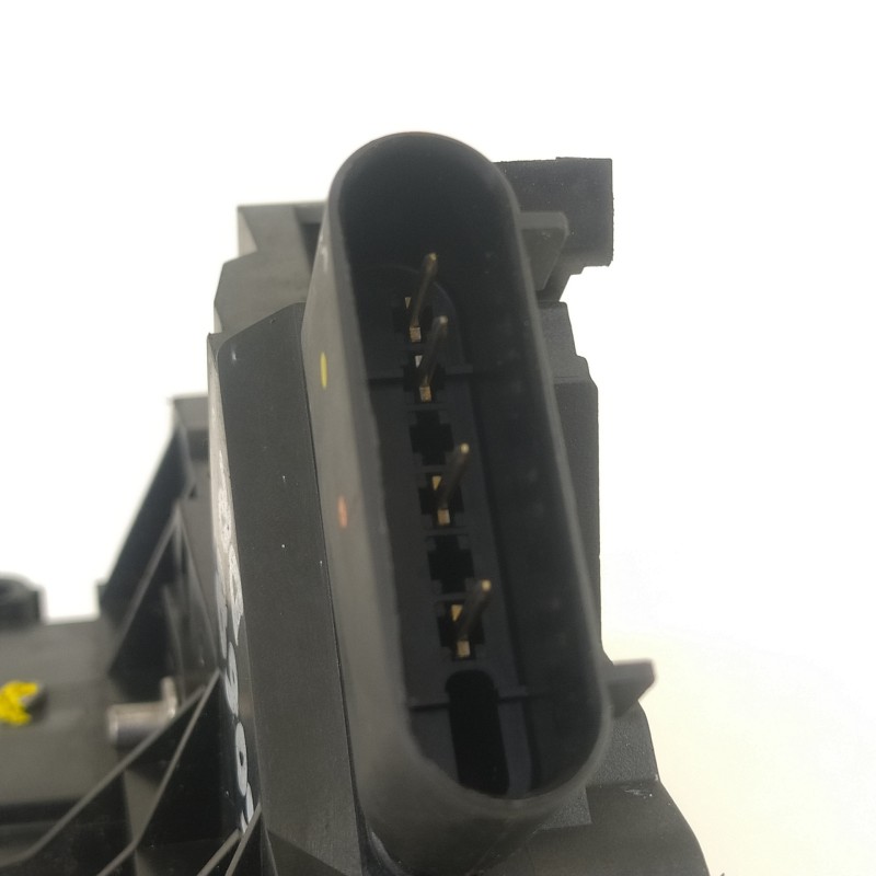 Recambio de cerradura puerta delantera derecha para ford fiesta (cb1) 1.6 tdci cat referencia OEM IAM 8A6AA21812BG  