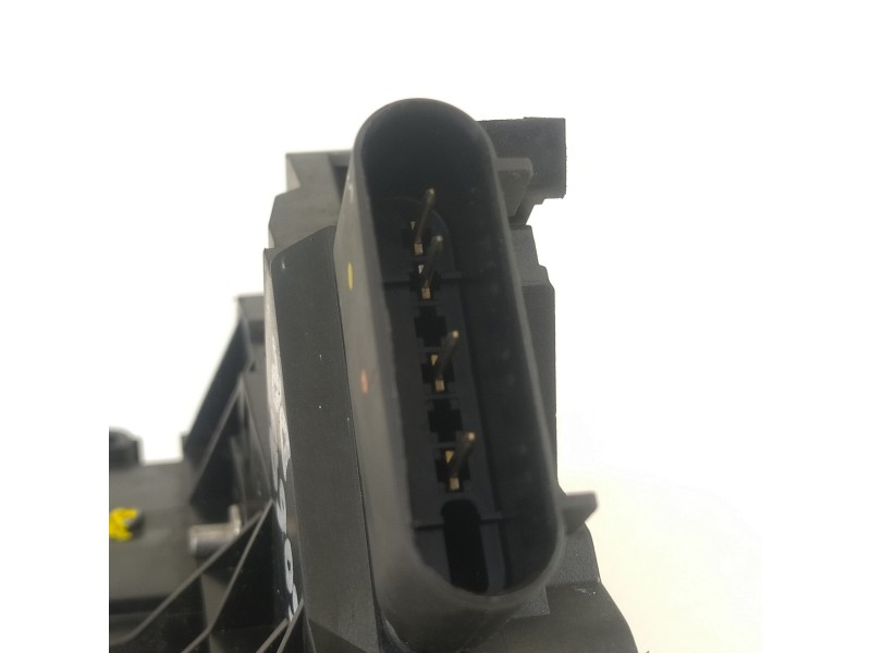 Recambio de cerradura puerta delantera derecha para ford fiesta (cb1) 1.6 tdci cat referencia OEM IAM 8A6AA21812BG  