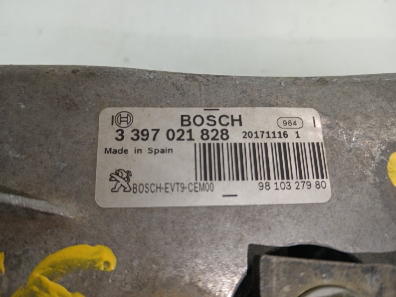 Recambio de motor limpia delantero para peugeot 308 access referencia OEM IAM 9810327980 3397021828 0390241587