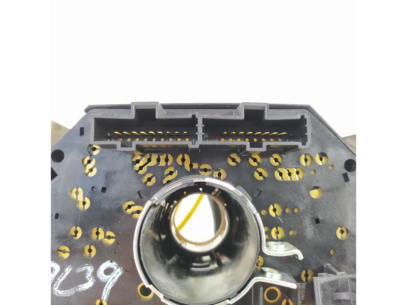 Recambio de mando luces para fiat nuova 500 (150) by gucci referencia OEM IAM 07354724640  