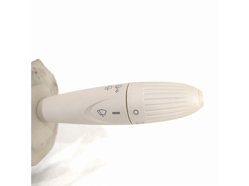 Recambio de mando luces para fiat nuova 500 (150) by gucci referencia OEM IAM 07354724640  