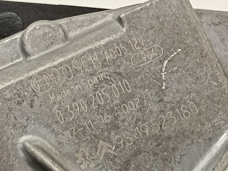 Recambio de motor limpia trasero para peugeot 308 access referencia OEM IAM 9819523180  