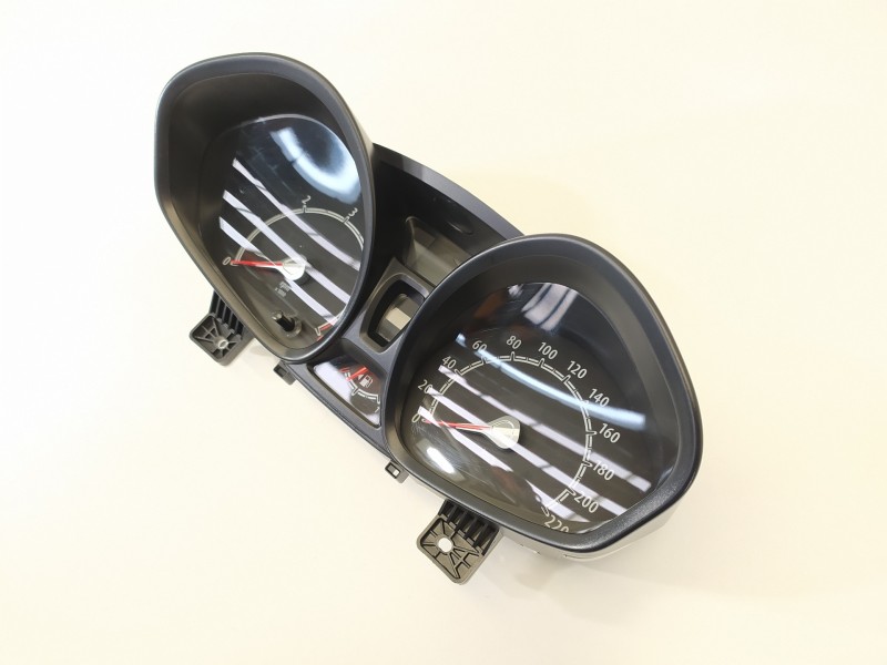 Recambio de cuadro instrumentos para ford fiesta (cb1) 1.6 tdci cat referencia OEM IAM 8A6T10849CN  