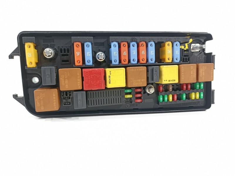 Recambio de caja reles / fusibles para saab 9-3 sport hatch linear referencia OEM IAM 519109706 519109706 12783251