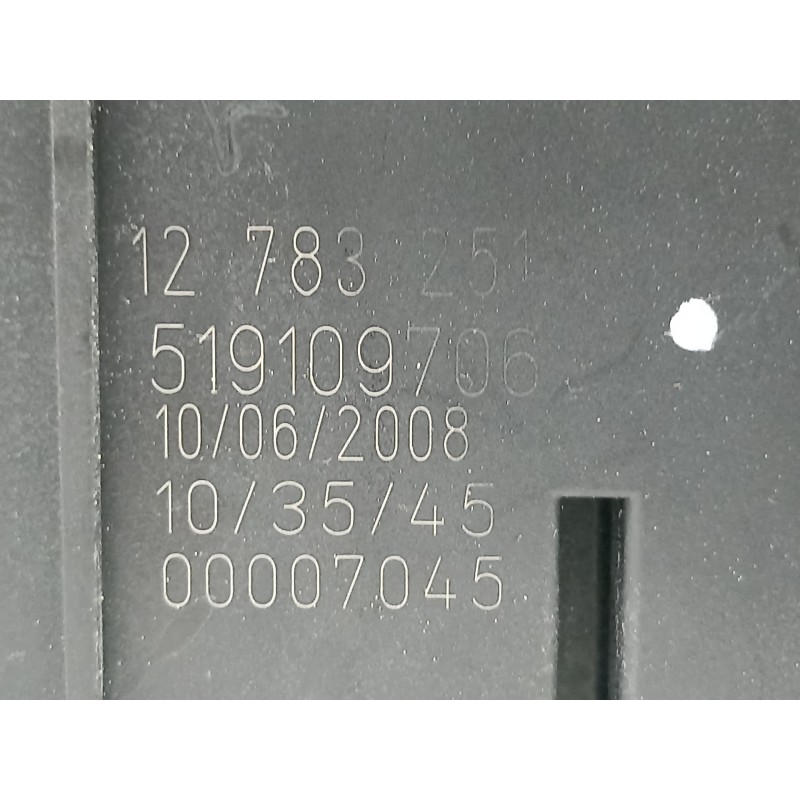 Recambio de caja reles / fusibles para saab 9-3 sport hatch linear referencia OEM IAM 519109706 519109706 12783251