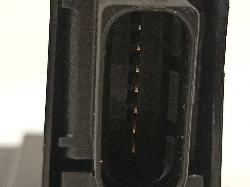 Recambio de cerradura puerta trasera derecha para peugeot 308 access referencia OEM IAM 9826110980  