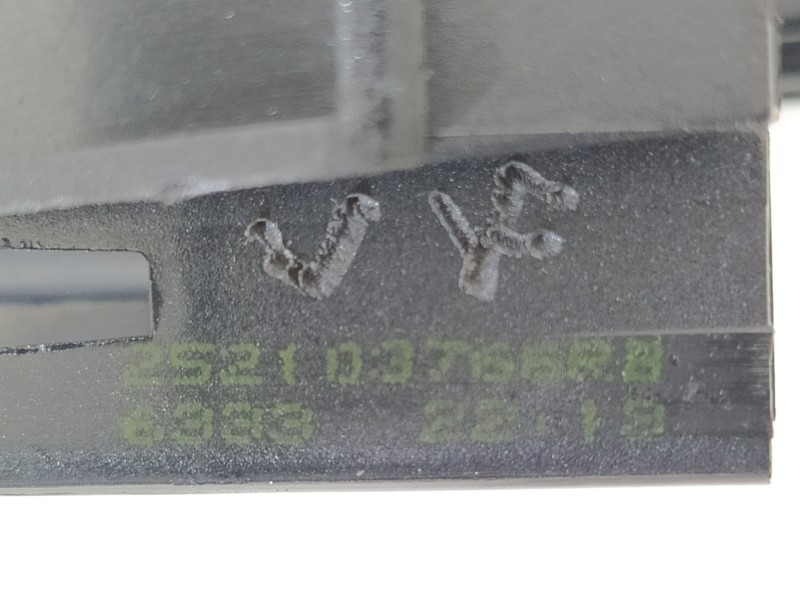 Recambio de warning para renault twingo iii intens referencia OEM IAM 252103766R  