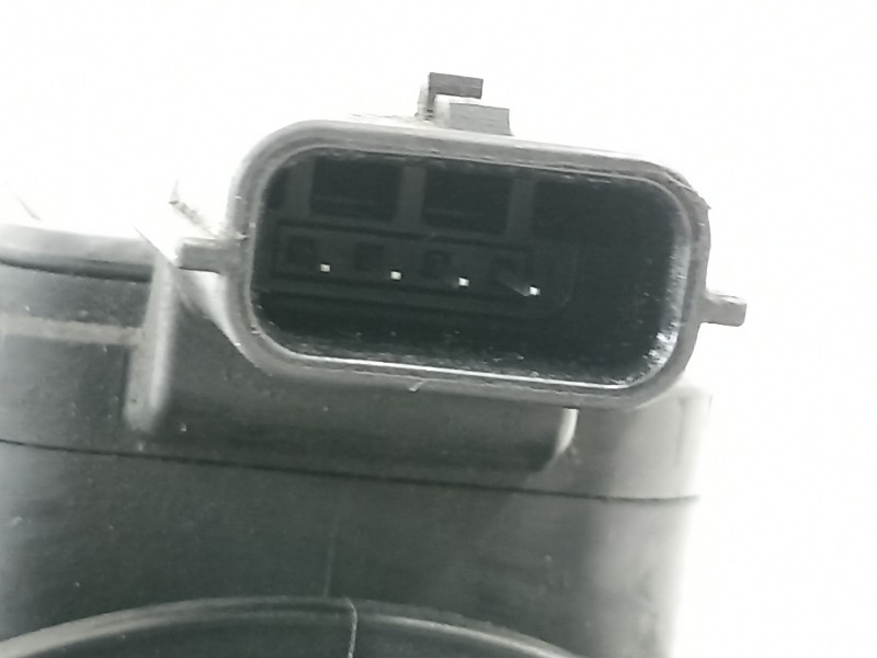 Recambio de caudalimetro para renault megane iii berlina 5 p dynamique referencia OEM IAM 8200682558  