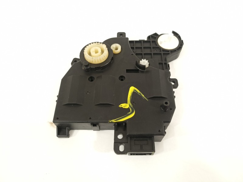 Recambio de motor apertura trampillas climatizador para toyota rav 4 advance hybrid referencia OEM IAM 0638009004  