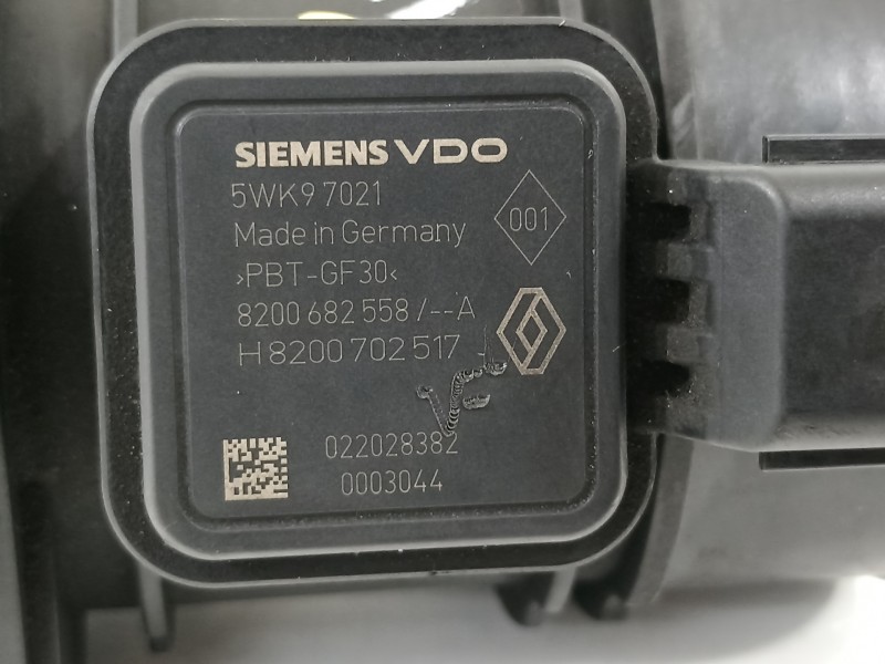 Recambio de caudalimetro para renault megane iii berlina 5 p dynamique referencia OEM IAM 8200682558  