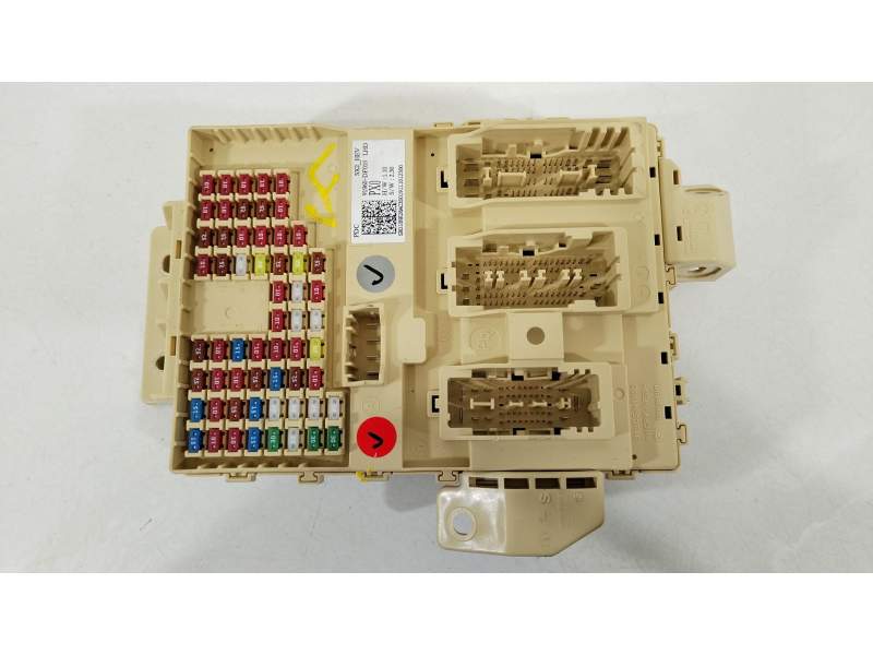 CAJA RELES / FUSIBLES 91960DF010 