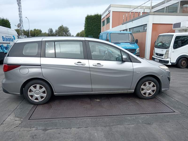 mazda 5 (cw) del año 2011
