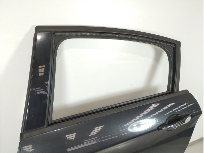 Recambio de puerta trasera izquierda para citroën c5 berlina exclusive referencia OEM IAM 9006L4  