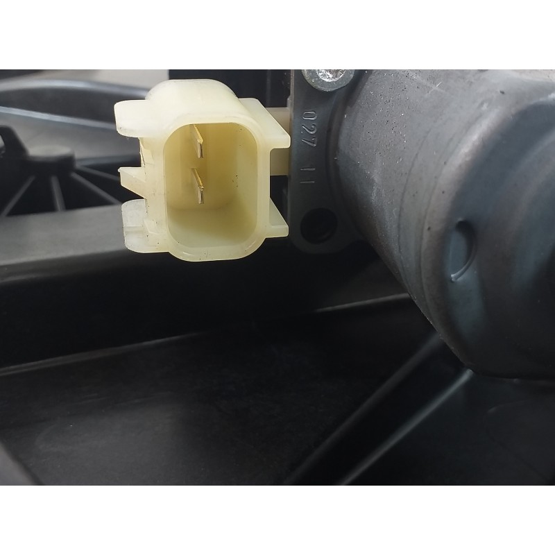 Recambio de elevalunas delantero derecho para ford fiesta (cb1) 1.6 tdci cat referencia OEM IAM 8A61B045H16AH 8A6114553A 