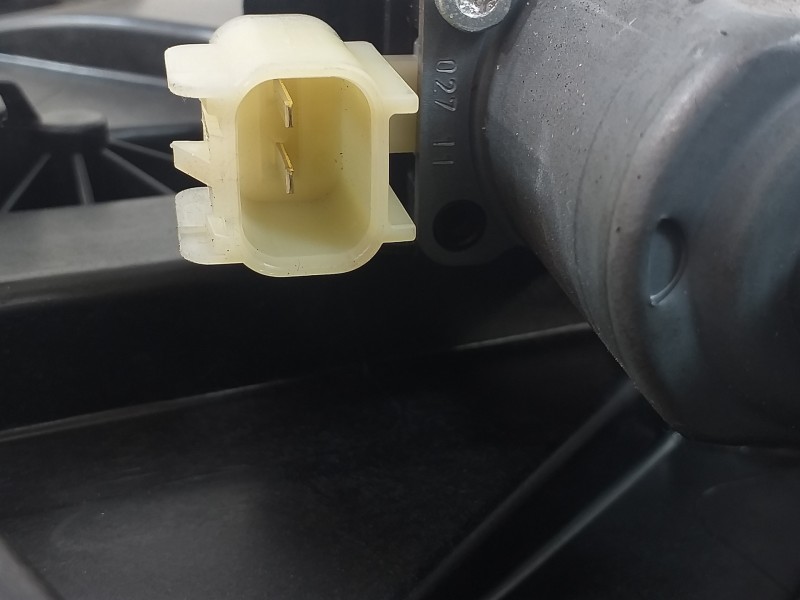 Recambio de elevalunas delantero derecho para ford fiesta (cb1) 1.6 tdci cat referencia OEM IAM 8A61B045H16AH 8A6114553A 