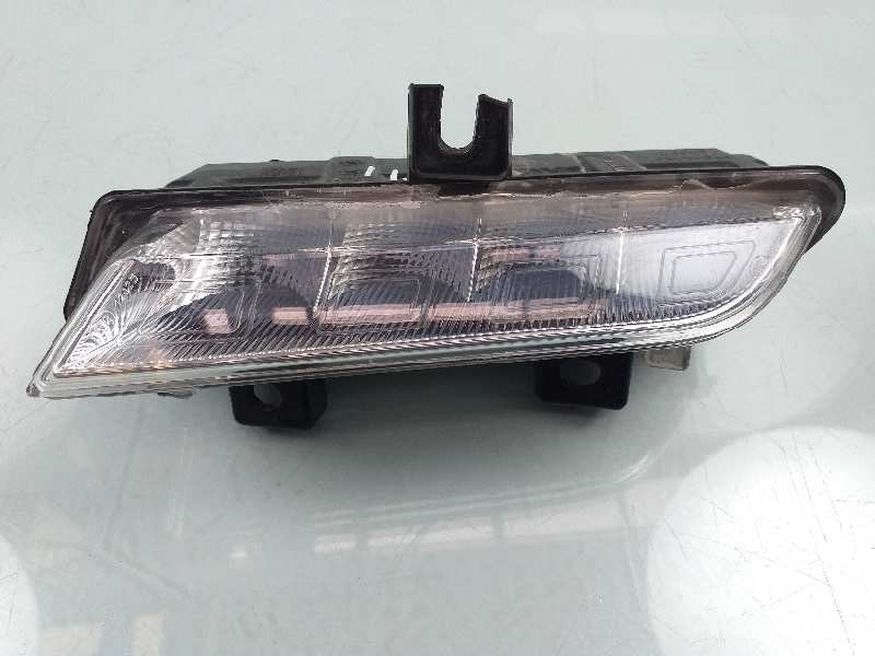 Recambio de piloto delantero izquierdo para renault clio iv business referencia OEM IAM 266059367R 89208551 