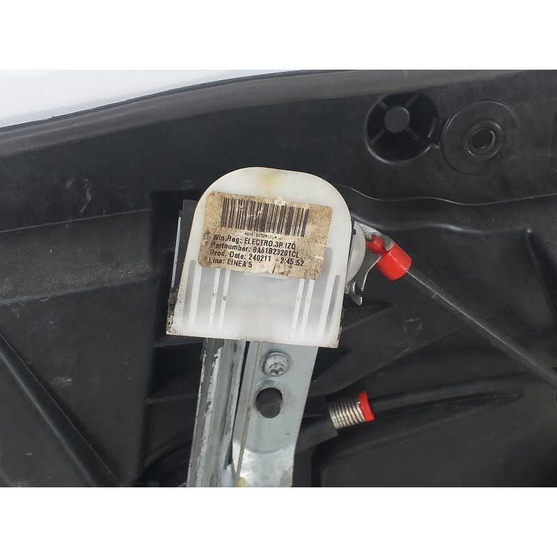 Recambio de elevalunas delantero izquierdo para ford fiesta (cb1) 1.6 tdci cat referencia OEM IAM 8A61B045H17AH 8A6114A389B 