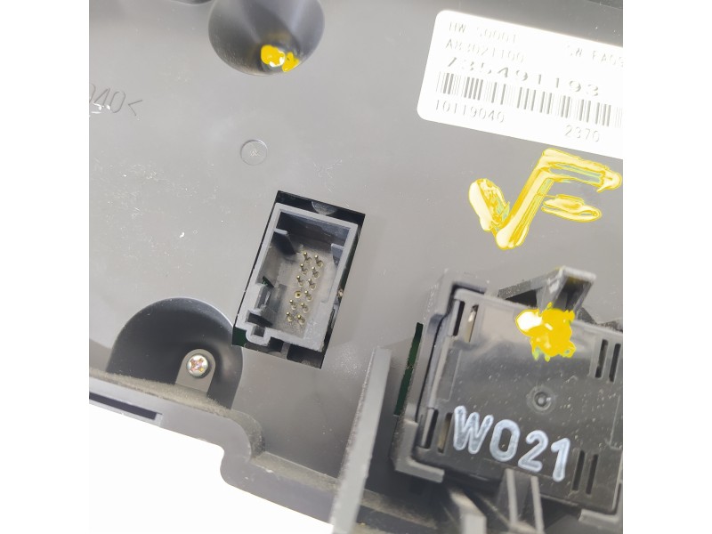 Recambio de mando climatizador para fiat nuova 500 (150) by gucci referencia OEM IAM 735491193 A83021100 10119040