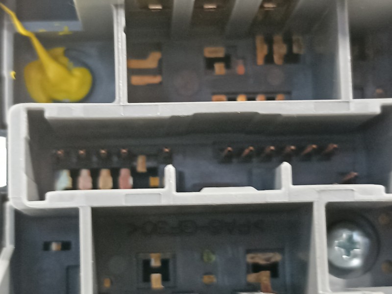 Recambio de mando retrovisor para toyota rav 4 advance hybrid referencia OEM IAM 183930  