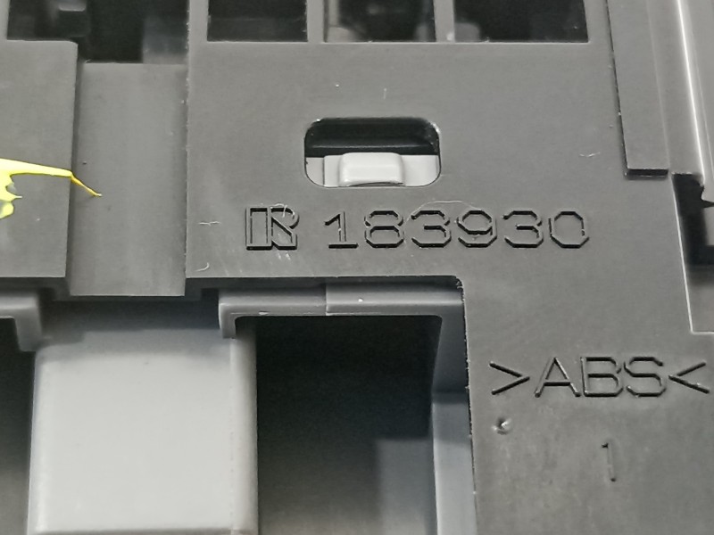 Recambio de mando retrovisor para toyota rav 4 advance hybrid referencia OEM IAM 183930  