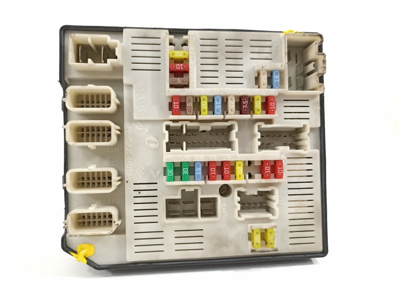 Recambio de caja reles / fusibles para renault megane iii berlina 5 p dynamique referencia OEM IAM 284B60009R  