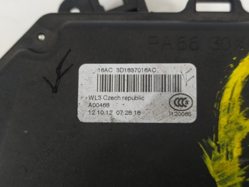 Recambio de cerradura puerta delantera derecha para skoda octavia berlina (1z3) family referencia OEM IAM 3D1837016AC  