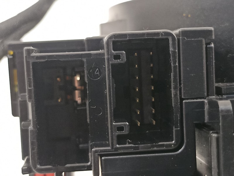 Recambio de anillo airbag para toyota rav 4 advance hybrid referencia OEM IAM 8924550040  