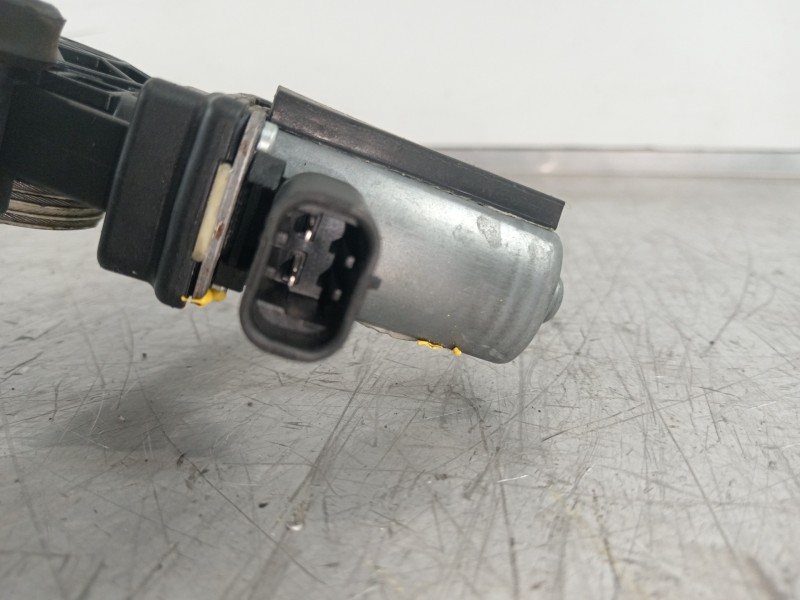 Recambio de elevalunas delantero izquierdo para fiat nuova 500 (150) by gucci referencia OEM IAM 518762690  