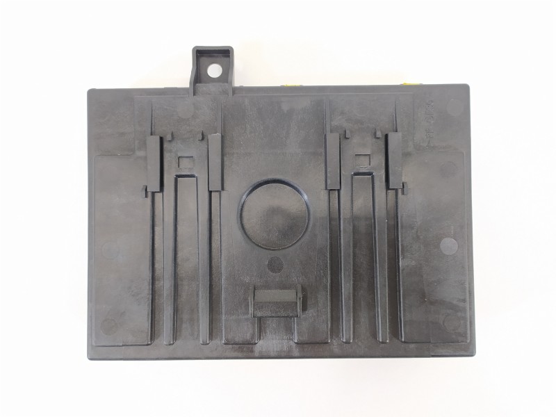 Recambio de modulo electronico para ford fiesta (cb1) 1.6 tdci cat referencia OEM IAM 8V5115K600CJ  