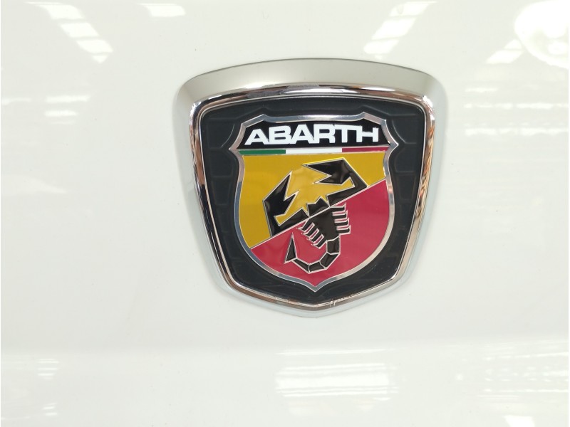 Recambio de porton trasero para fiat 500 abarth referencia OEM IAM   