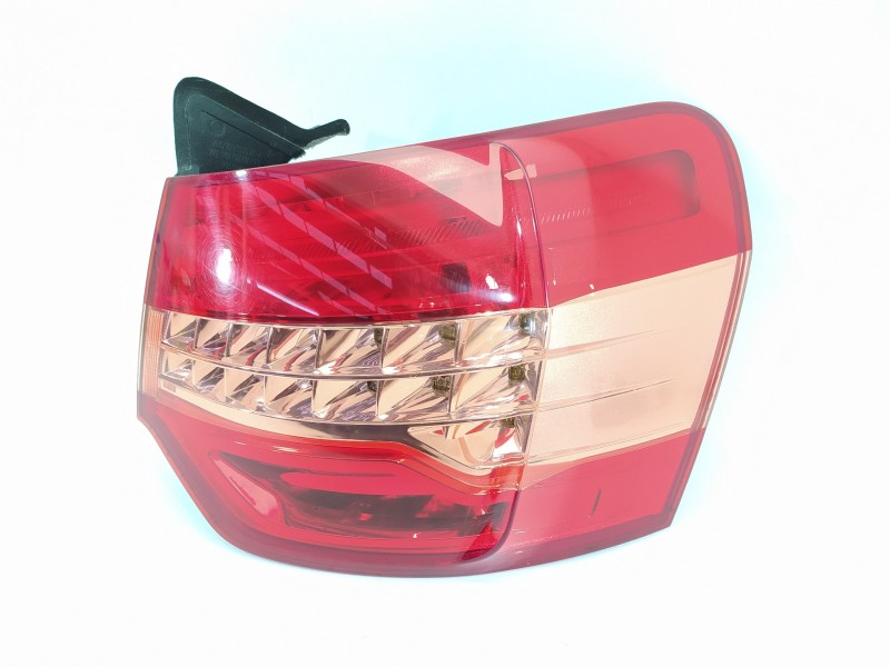 Recambio de piloto trasero derecho para citroën c5 berlina exclusive referencia OEM IAM VP8X7X13404A 79998D 9681063680