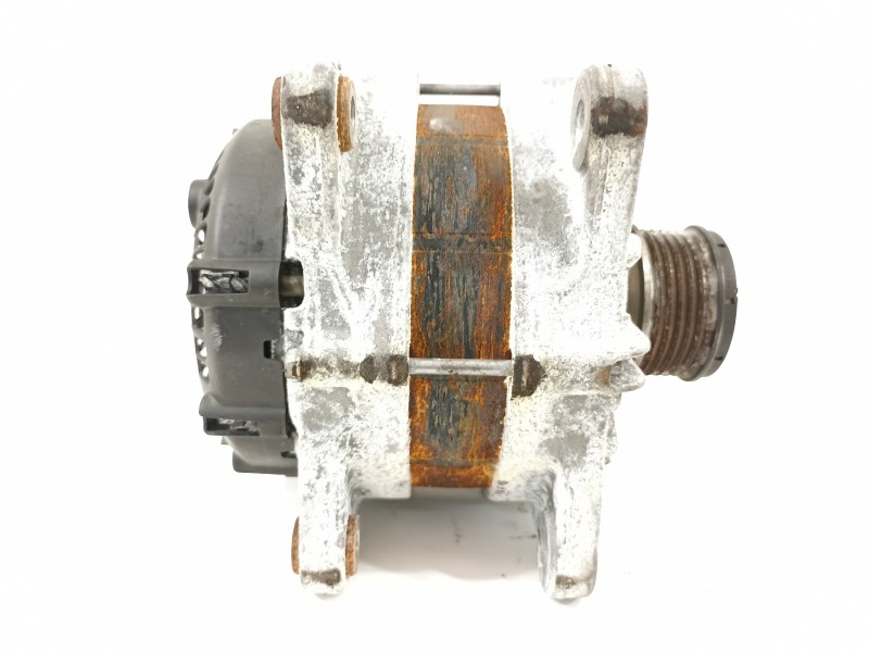 Recambio de alternador para dacia sandero comfort referencia OEM IAM 231004719R  