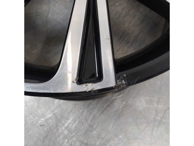 Recambio de llanta para seat arona fr referencia OEM IAM 6F9071498A  