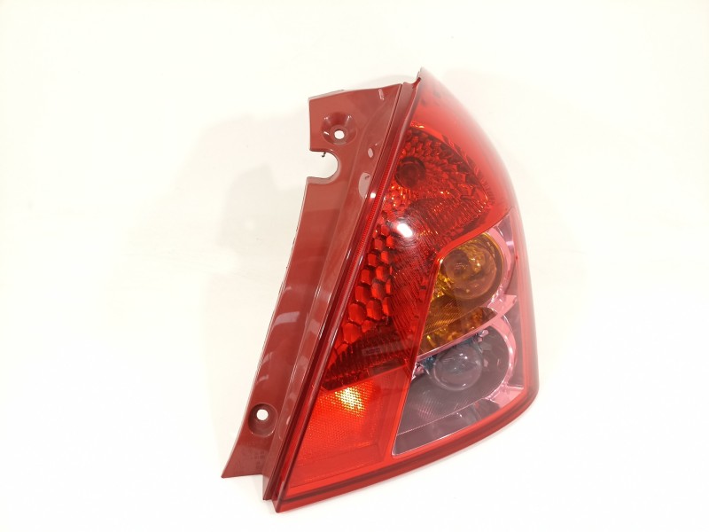 Recambio de piloto trasero derecho para suzuki swift berlina (mz) gl (5-ptas.) referencia OEM IAM 3565072K00  