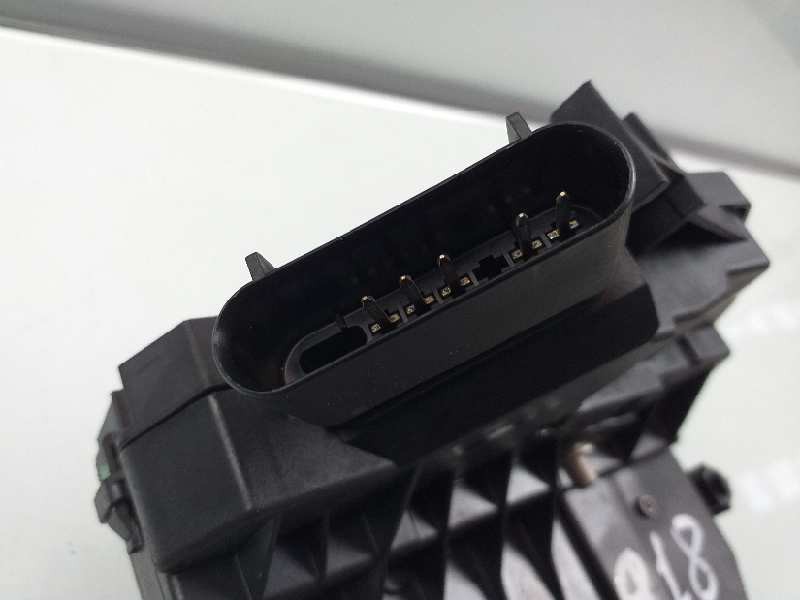 Recambio de cerradura puerta delantera izquierda para ford focus lim. (cb8) trend referencia OEM IAM BM5AA21813AG  