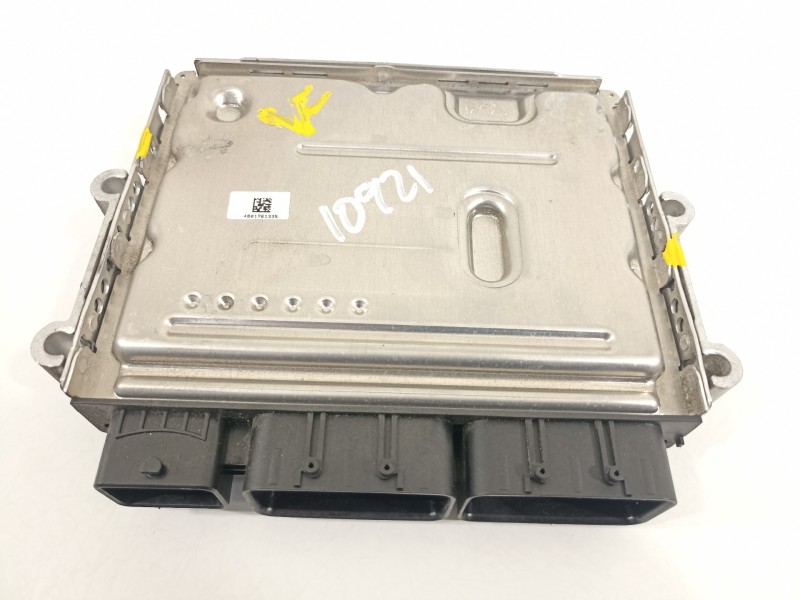 Recambio de centralita motor uce para dacia sandero comfort referencia OEM IAM 237101118S  