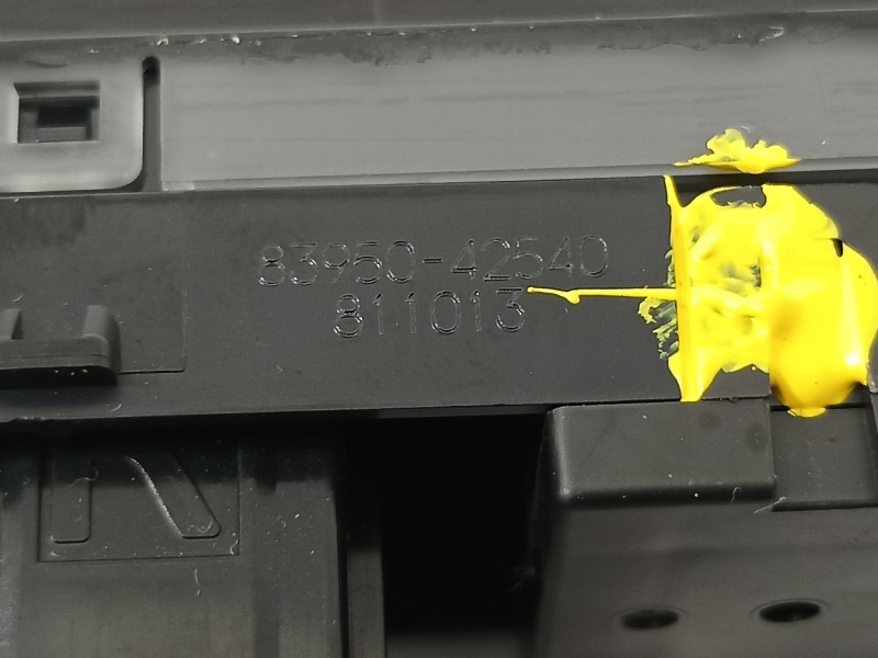 Recambio de pantalla multifuncion para toyota rav 4 advance hybrid referencia OEM IAM 8395042540  