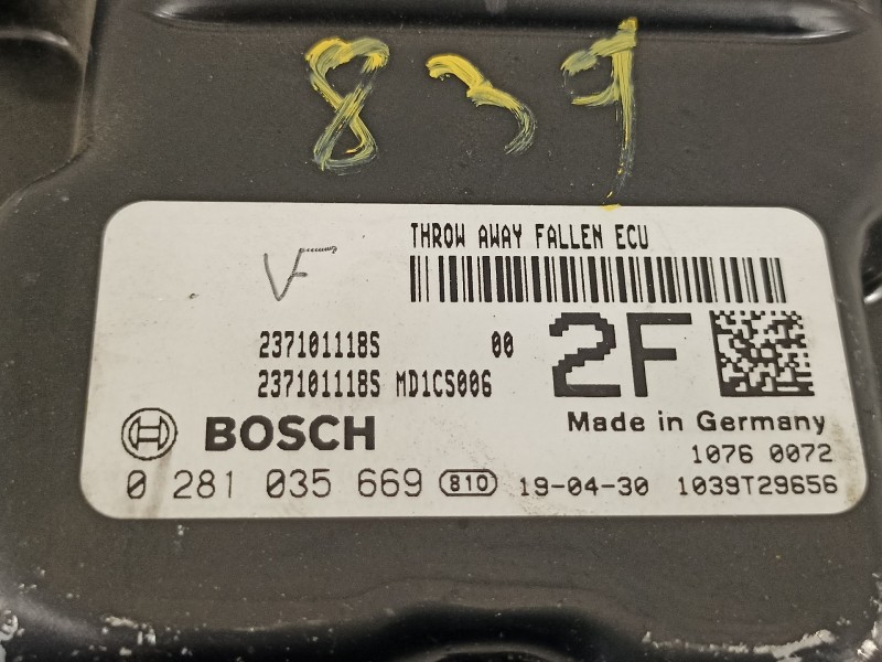 Recambio de centralita motor uce para dacia sandero comfort referencia OEM IAM 237101118S  